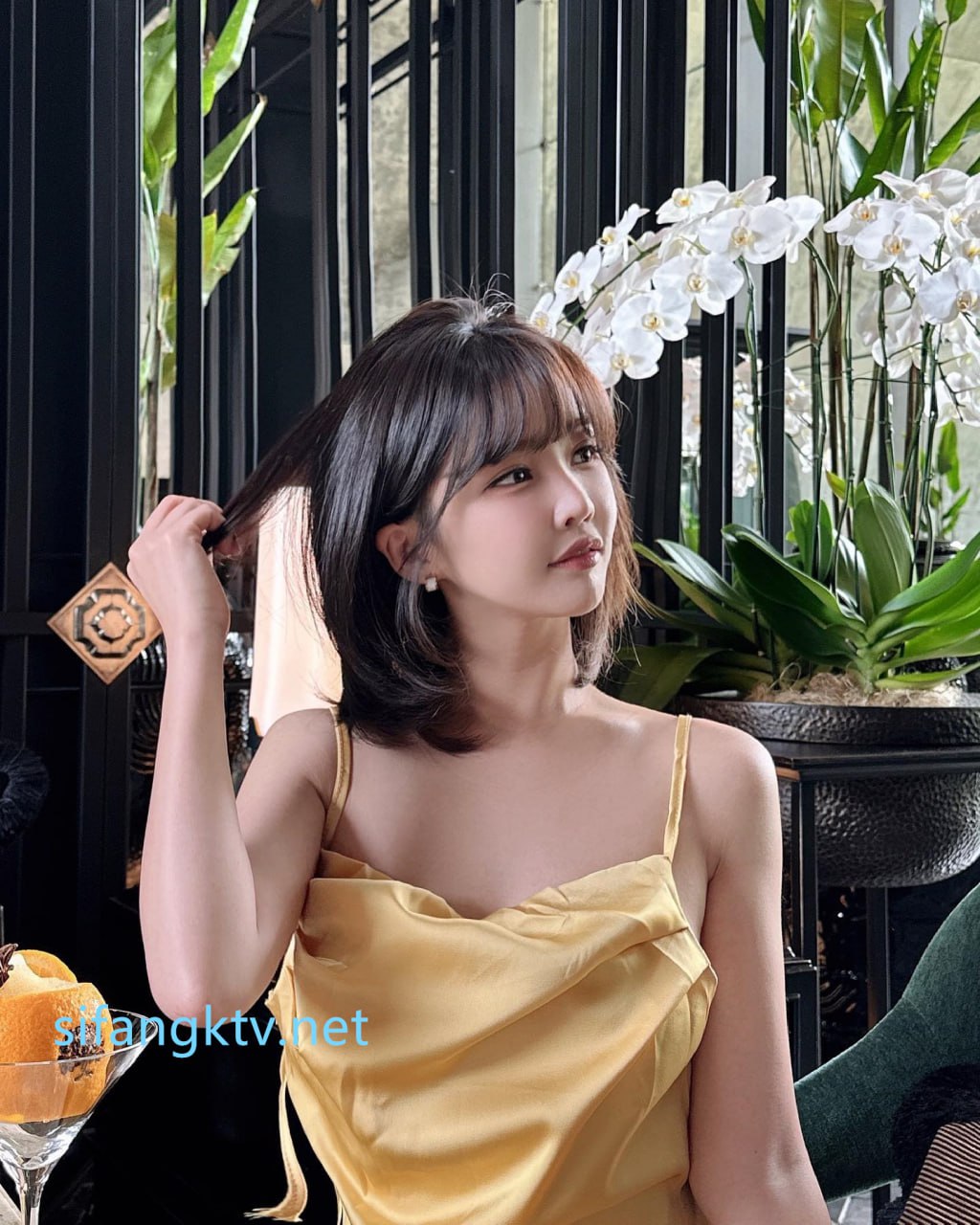 【2023_02_01】The_Posture_of_Qingyue_Serving_the_Master_Season_1_Episode.m4v